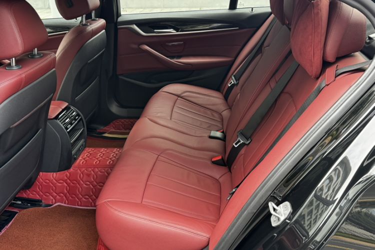 Used BMW 5 Series 2020 530Li Leading Model M Sport Package Interior 8
