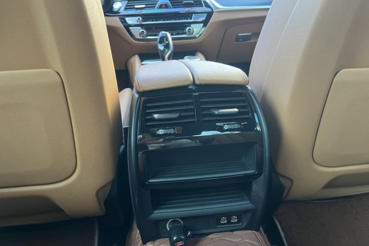 Used BMW 5 Series 2020 525i M Sport Package Interior 8