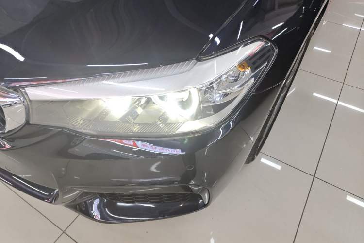 Used BMW 5 Series 2020 525Li M Sport Package Left Front Headlight