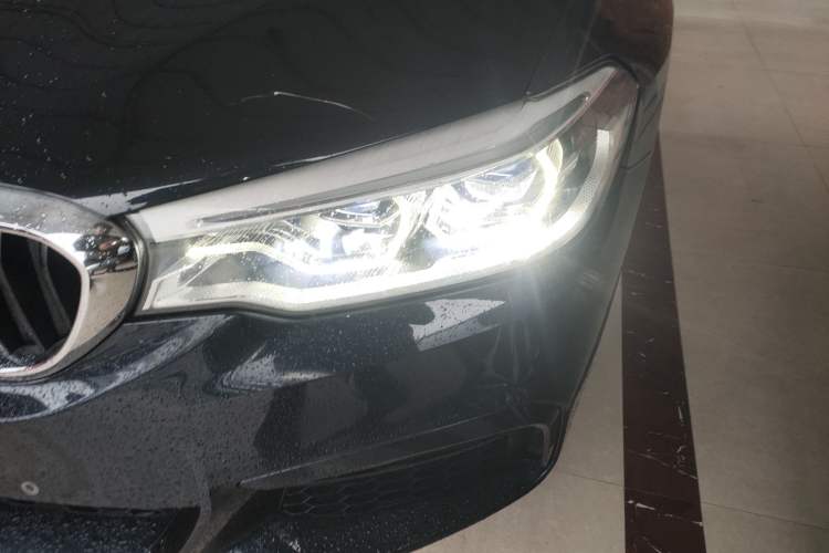Used BMW 5 Series 2020 530Li Luxury Edition M Sport Package Left Front Headlight