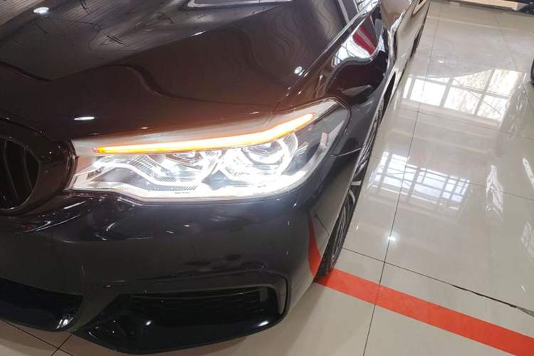 Used BMW 5 Series 2020 530Li xDrive M Sport Package Left Front Headlight