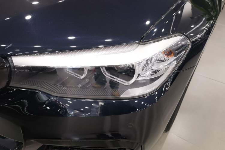 Used BMW 5 Series 2020 525Li M Sport Package Left Front Headlight