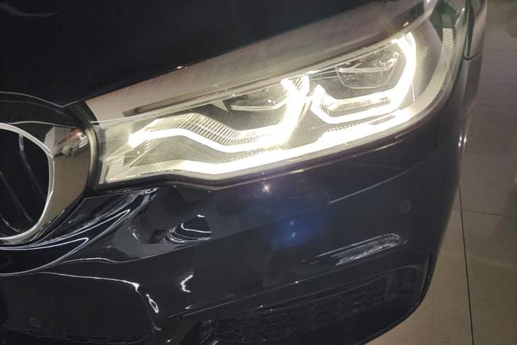 Used BMW 5 Series 2020 525i M Sport Package Left Front Headlight