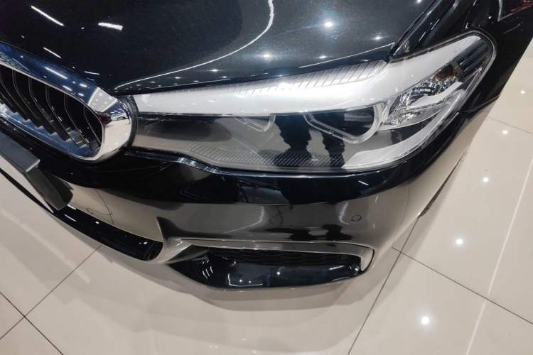 Used BMW 5 Series 2020 525Li M Sport Package Left Front Headlight