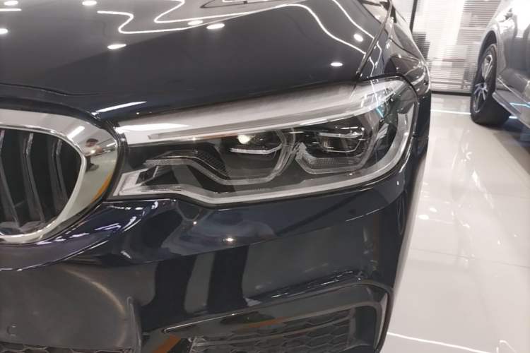 Used BMW 5 Series 2020 530Li Leading Model M Sport Package Left Front Headlight