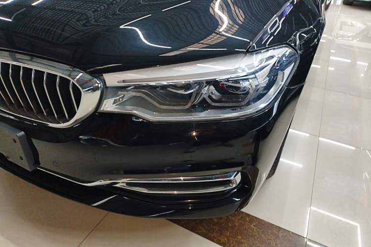 Used BMW 5 Series 2020 530Li xDrive Luxury Package Left Front Headlight
