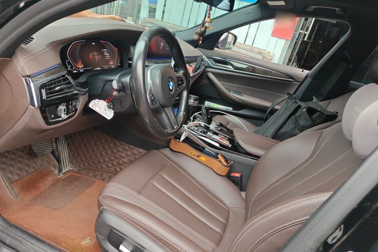 Used BMW 5 Series 2020 525Li M Sport Package Left Front Seat