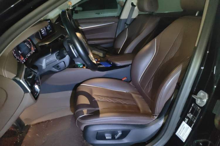 Used BMW 5 Series 2020 530Li Leading Edition Luxury Package Left Front Seat