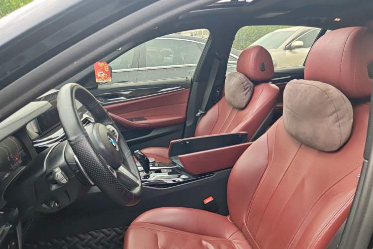 Used BMW 5 Series 2020 530Li Luxury Edition M Sport Package Left Front Seat