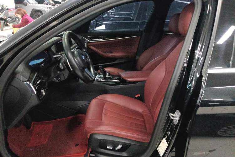 Used BMW 5 Series 2020 530Li Leading Model M Sport Package Left Front Seat