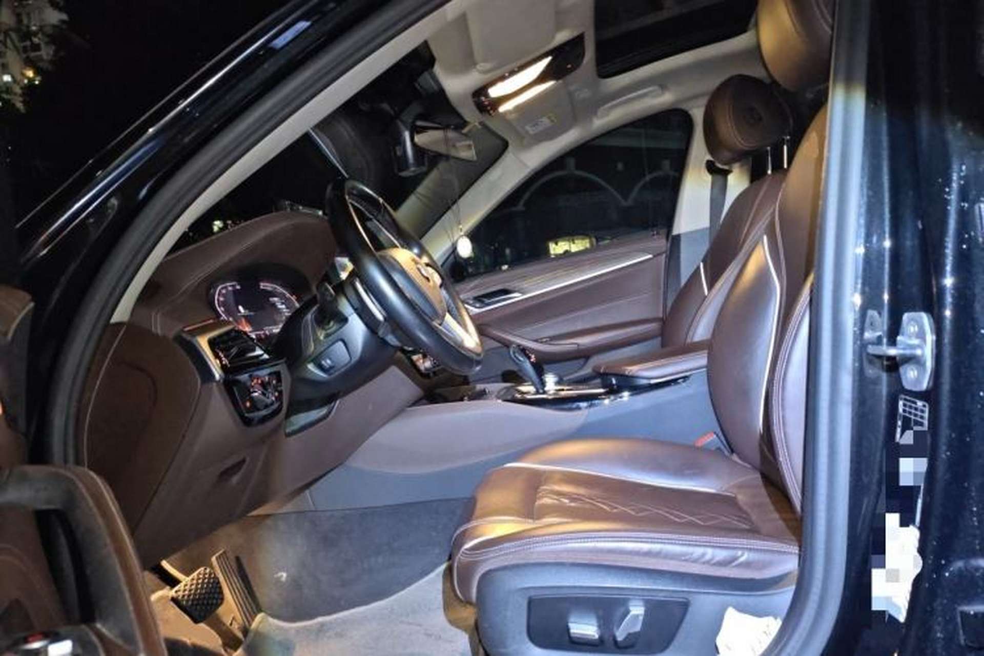 Used BMW 5 Series 2020 530Li Leading Edition Luxury Package Left Front Seat