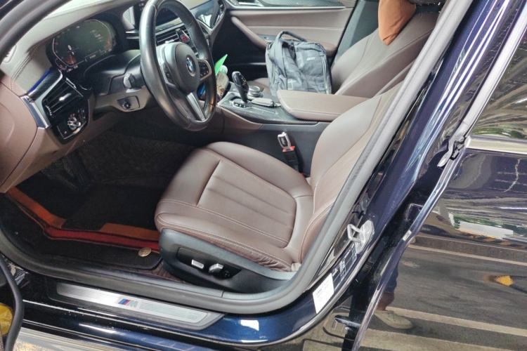 Used BMW 5 Series 2020 525Li M Sport Package Left Front Seat