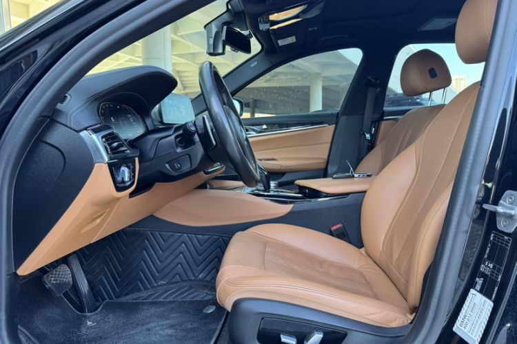 Used BMW 5 Series 2020 530Li Luxury Edition M Sport Package Left Front Seat