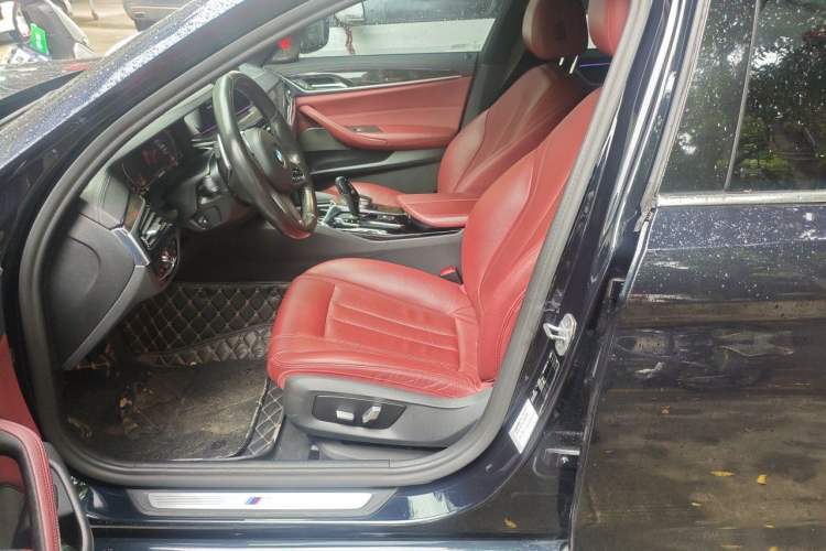 Used BMW 5 Series 2020 530Li Leading Model M Sport Package Left Front Seat