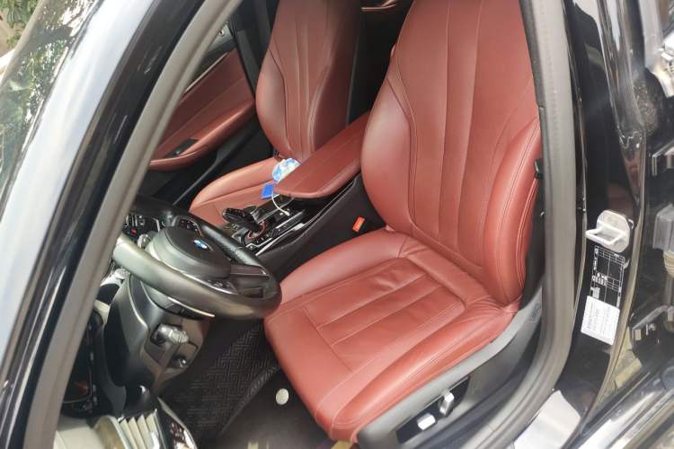 Used BMW 5 Series 2020 530Li Luxury Edition M Sport Package Left Front Seat