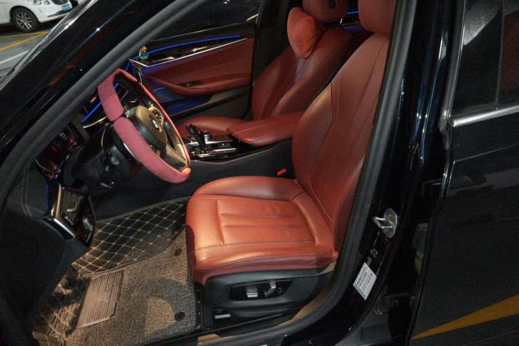 Used BMW 5 Series 2020 530Li Leading Model M Sport Package Left Front Seat