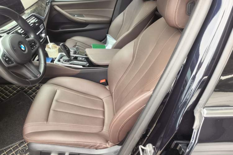 Used BMW 5 Series 2020 525Li M Sport Package Left Front Seat