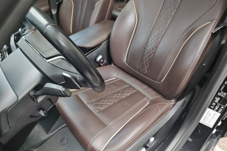 Used BMW 5 Series 2020 530Li xDrive Luxury Package Left Front Seat