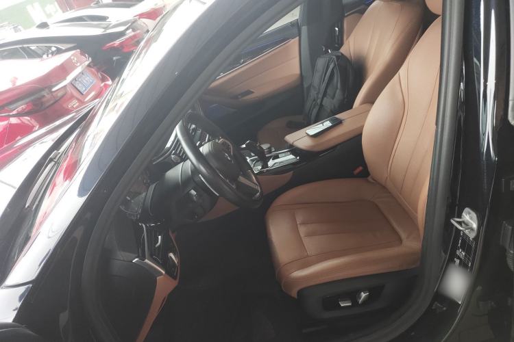 Used BMW 5 Series 2020 530Li Luxury Edition M Sport Package Left Front Seat