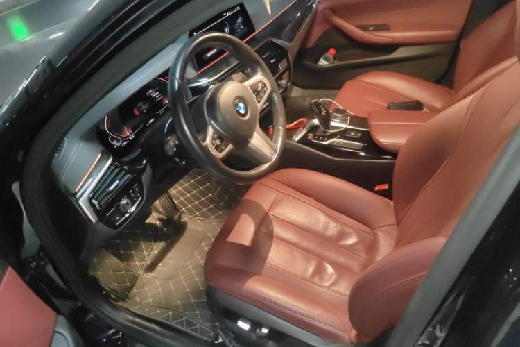 Used BMW 5 Series 2020 530Li Leading Model M Sport Package Left Front Seat