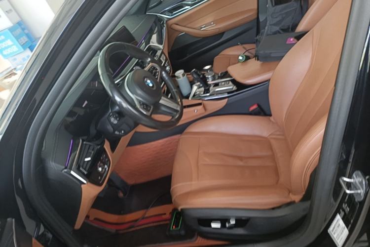 Used BMW 5 Series 2020 530Li Luxury Edition M Sport Package Left Front Seat