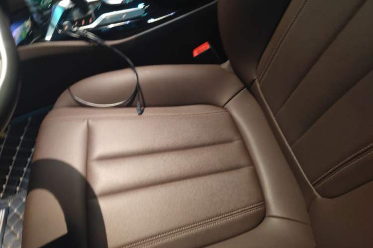 Used BMW 5 Series 2020 525Li M Sport Package Left Front Seat