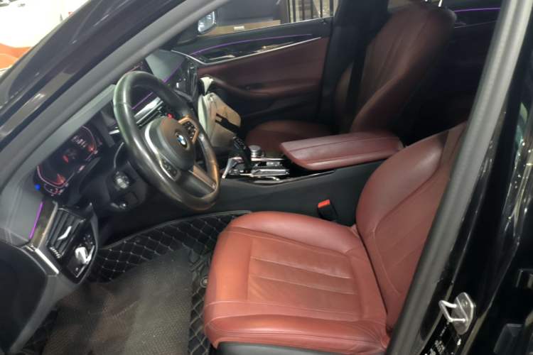 Used BMW 5 Series 2020 530Li Luxury Edition M Sport Package Left Front Seat