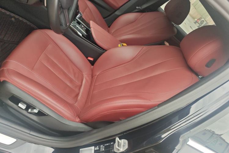Used BMW 5 Series 2020 530Li Luxury Edition M Sport Package Left Front Seat