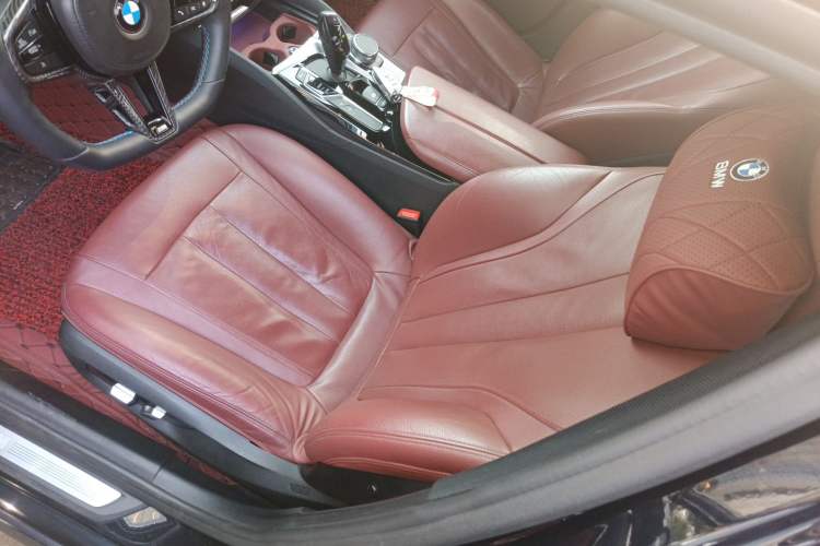 Used BMW 5 Series 2020 530Li Luxury Edition M Sport Package Left Front Seat