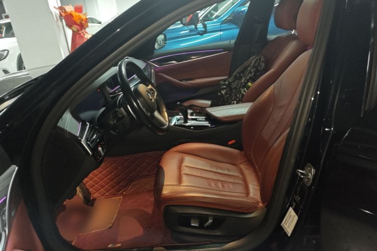 Used BMW 5 Series 2020 530Li Leading Model M Sport Package Left Front Seat