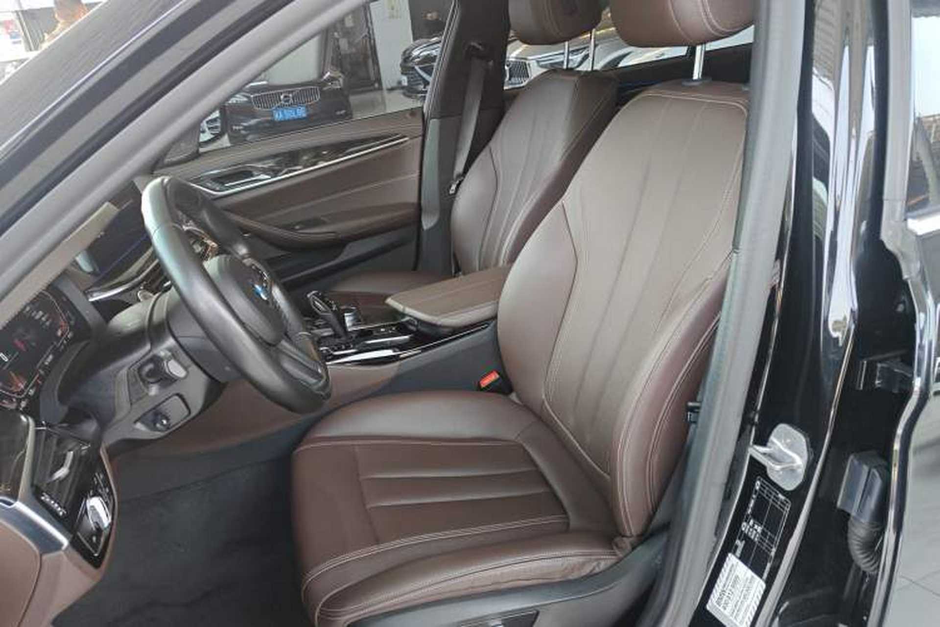 Used BMW 5 Series 2020 525Li M Sport Package Left Front Seat