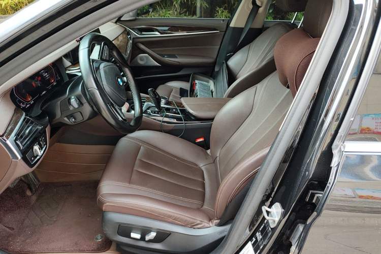 Used BMW 5 Series 2020 525Li Luxury Package Left Front Seat
