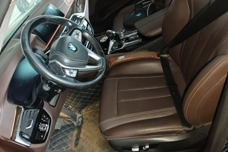 Used BMW 5 Series 2020 525Li Luxury Package Left Front Seat