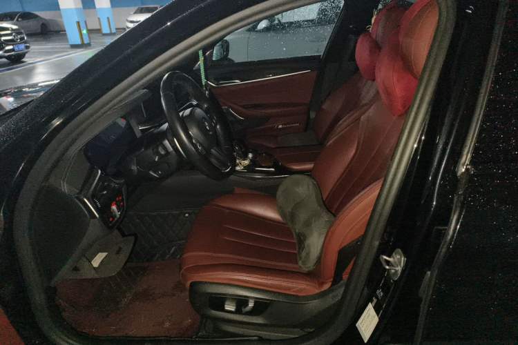 Used BMW 5 Series 2020 530Li Leading Model M Sport Package Left Front Seat