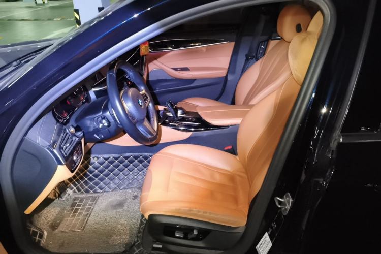 Used BMW 5 Series 2020 530Li Luxury Edition M Sport Package Left Front Seat