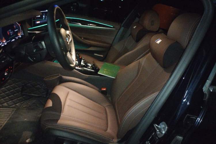Used BMW 5 Series 2020 525Li M Sport Package Left Front Seat