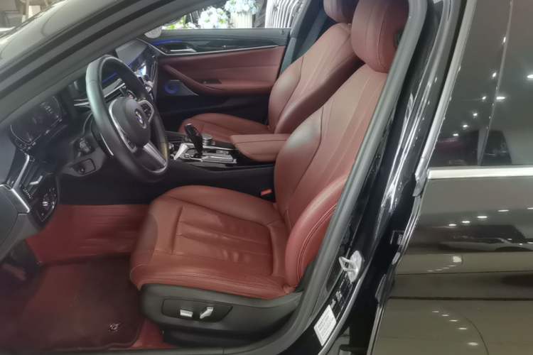 Used BMW 5 Series 2020 530Li Leading Model M Sport Package Left Front Seat