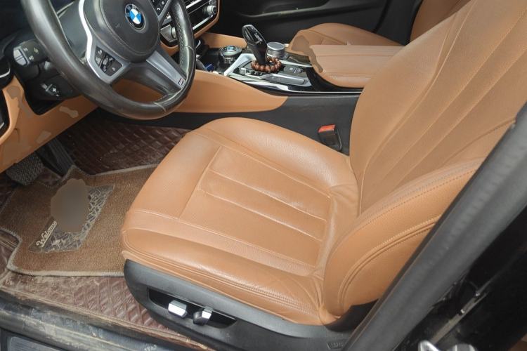 Used BMW 5 Series 2020 530Li Luxury Edition M Sport Package Left Front Seat