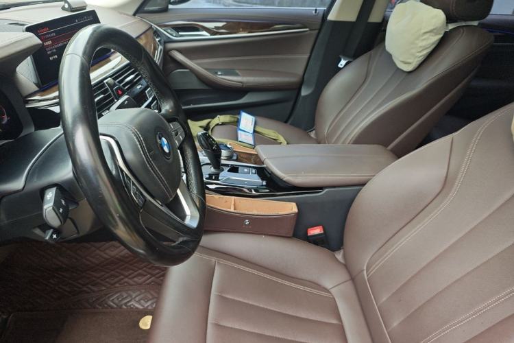 Used BMW 5 Series 2020 525Li Luxury Package Left Front Seat