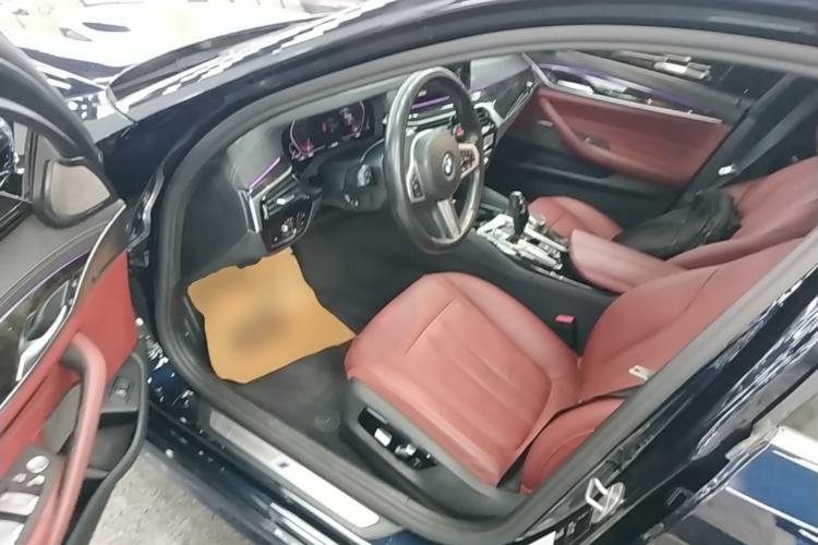 Used BMW 5 Series 2020 530Li Luxury Edition M Sport Package Left Front Seat