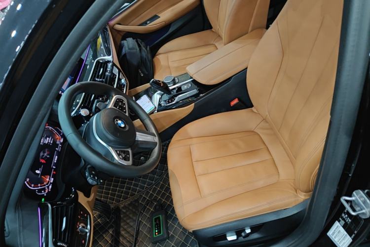 Used BMW 5 Series 2020 530Li Leading Model M Sport Package Left Front Seat