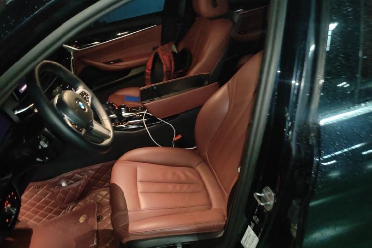 Used BMW 5 Series 2020 530Li Leading Model M Sport Package Left Front Seat