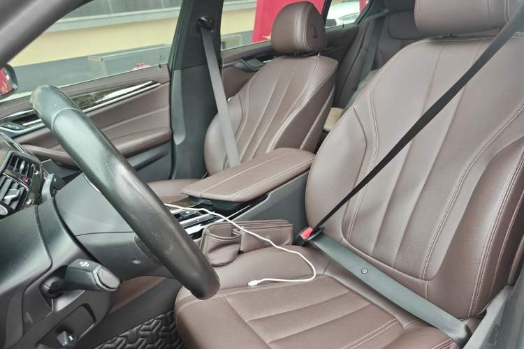 Used BMW 5 Series 2020 525Li M Sport Package Left Front Seat