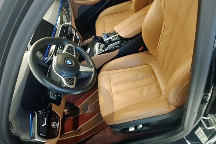 Used BMW 5 Series 2020 530Li Luxury Edition M Sport Package Left Front Seat