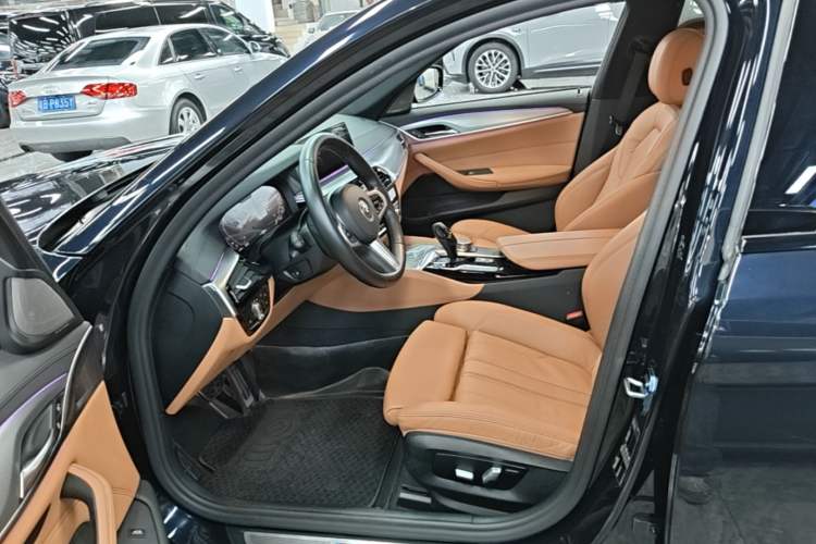 Used BMW 5 Series 2020 525i M Sport Package Left Front Seat