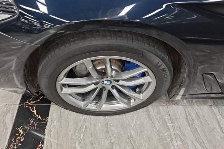 Used BMW 5 Series 2020 525i M Sport Package Left Front Wheel Hub