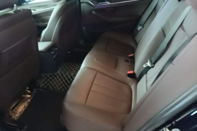 Used BMW 5 Series 2020 525Li M Sport Package Left Rear Seat