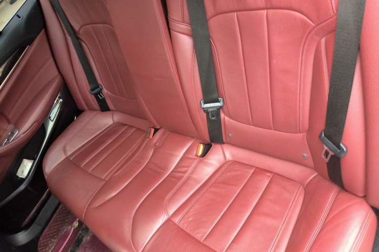 Used BMW 5 Series 2020 530Li Leading Model M Sport Package Left Rear Seat
