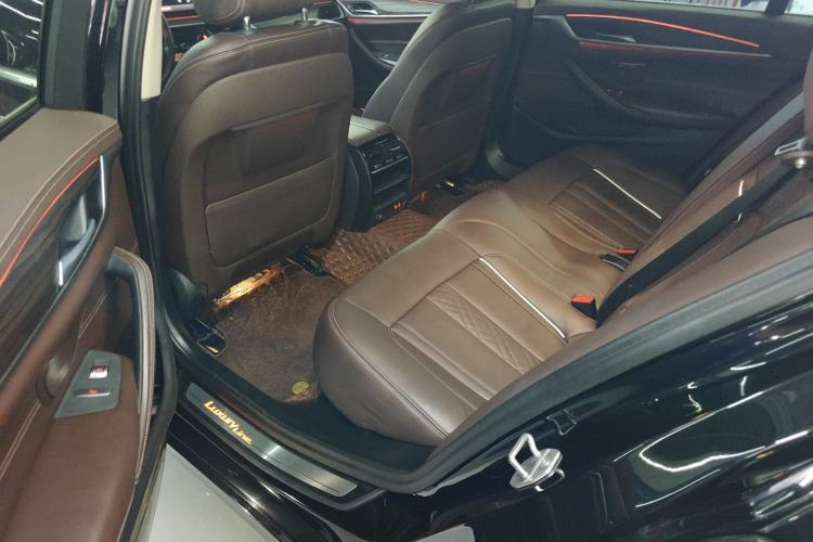Used BMW 5 Series 2020 530Li xDrive Luxury Package Left Rear Seat