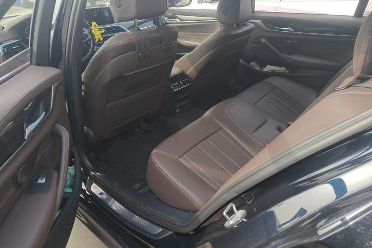 Used BMW 5 Series 2020 525Li M Sport Package Left Rear Seat